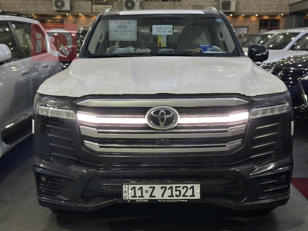 تويوتا لاندكروزر